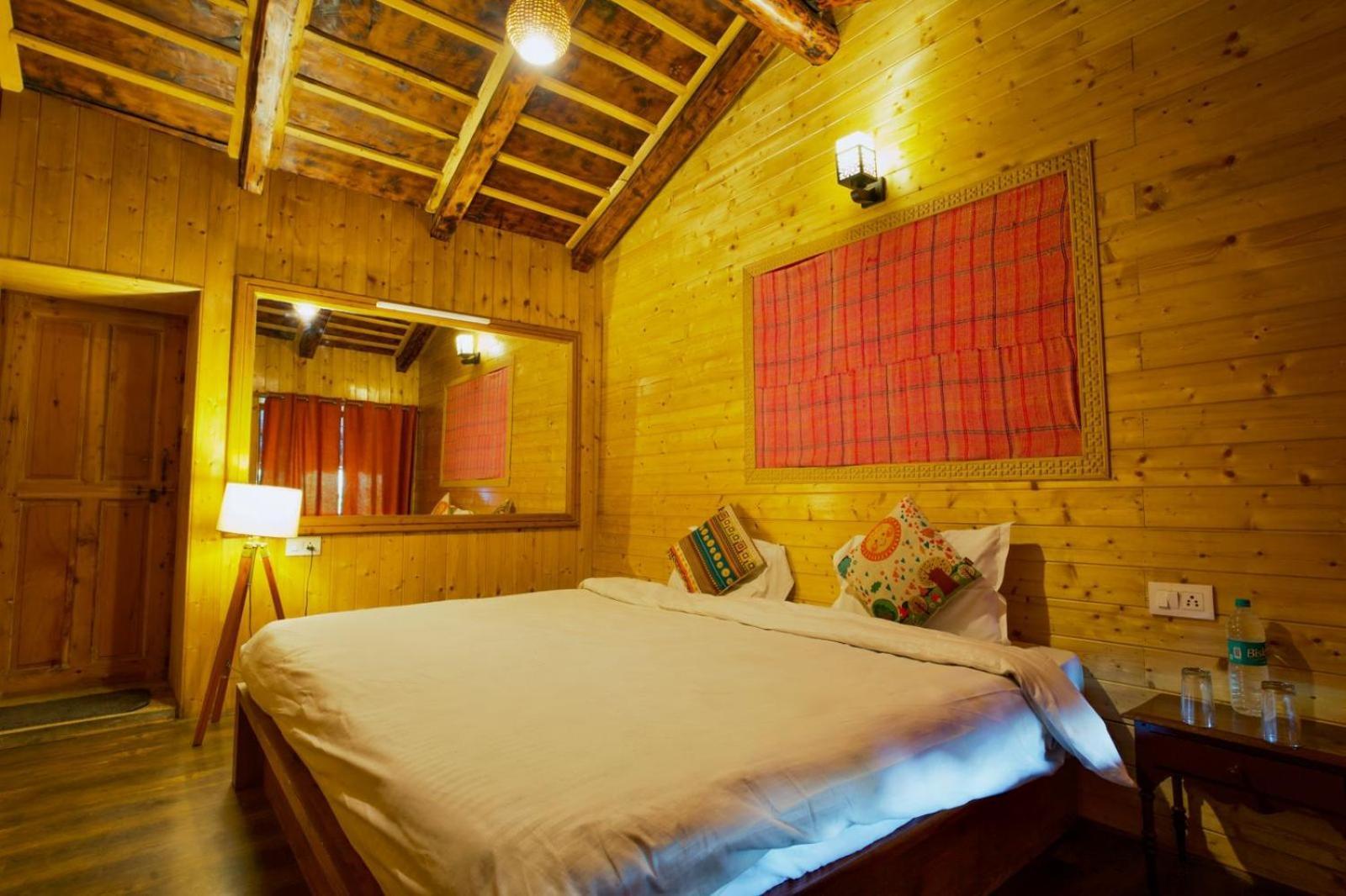 Mudhouse Old Manali Bed & Breakfast Exterior photo